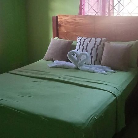 Cheerful 2-Bedroom Home In Falmouth Garden Ngoại thất bức ảnh