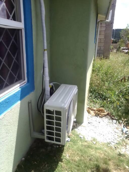Cheerful 2-Bedroom Home In Falmouth Garden Ngoại thất bức ảnh