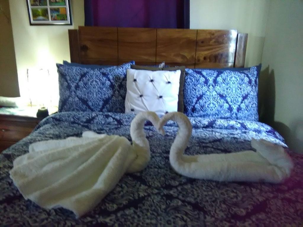 Cheerful 2-Bedroom Home In Falmouth Garden Ngoại thất bức ảnh
